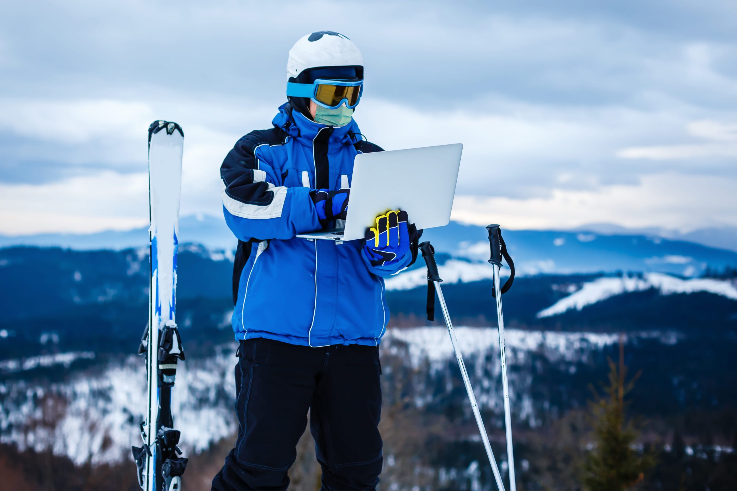 medical-mask-as-protection-against-coronavirus-gu-2026-01-09-13-44-01-utc (1)